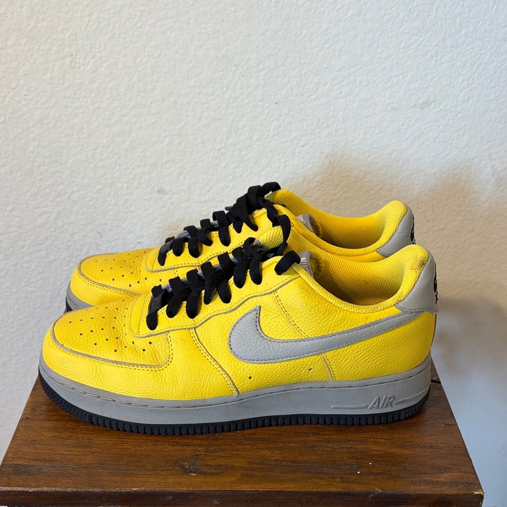Nike custom made crypto XRP Yellow and Black Athletic Shoes - Picture 4 of 8